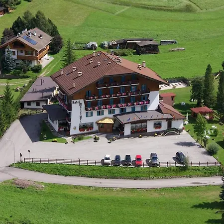 Park Mater Dei 3*